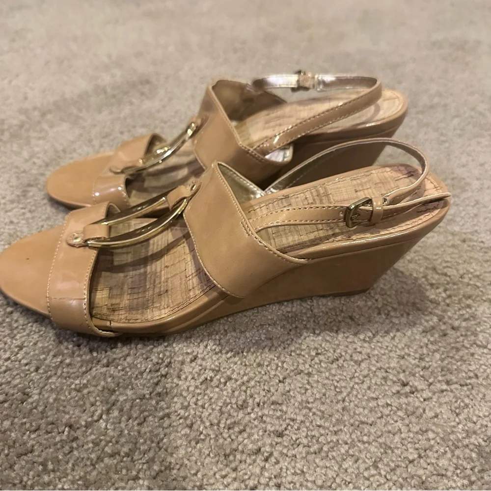 Bandolino Wedge Sandals Patent Leather Cork Sole